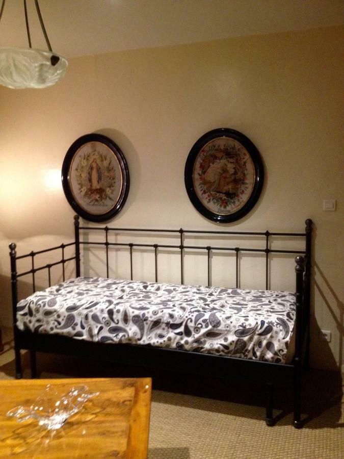 Chez L'Antiquaire Bed and Breakfast Hauterives Buitenkant foto