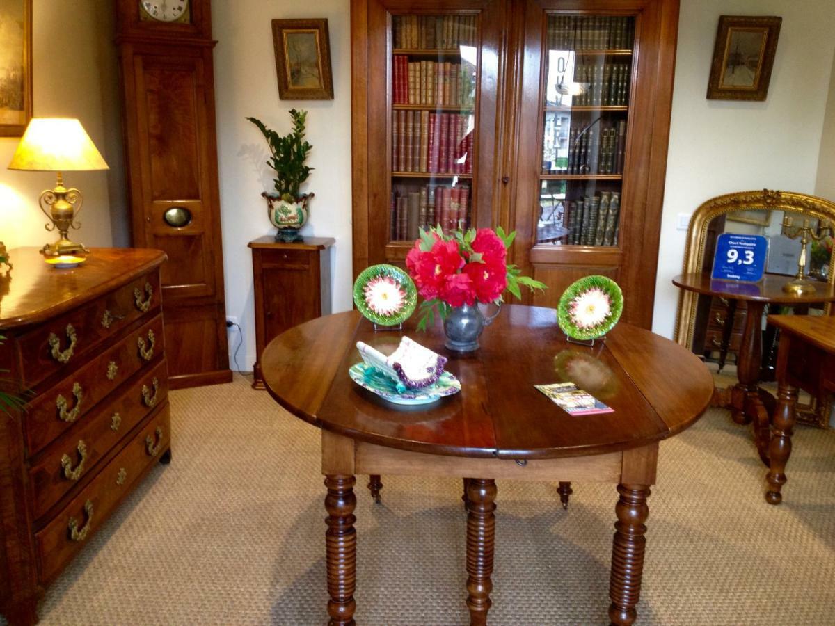 Chez L'Antiquaire Bed and Breakfast Hauterives Buitenkant foto